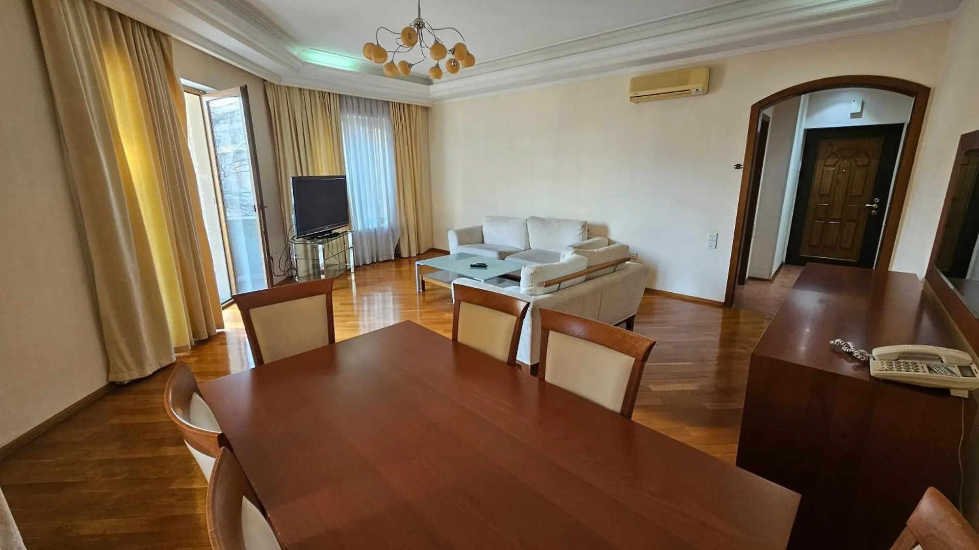 Apartment Near Nizami Cinema Baku
